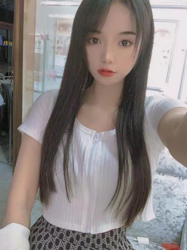 龙华小嫩妞敏敏 第1张