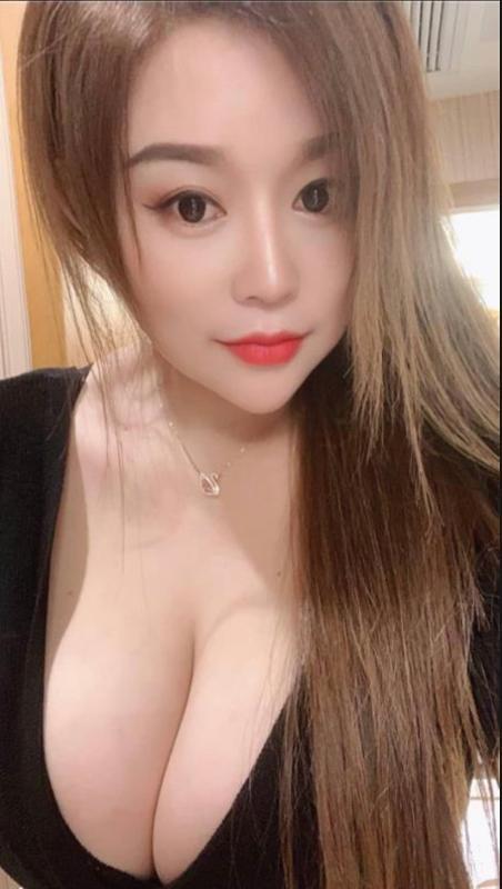 黄浦大胸妹 第2张