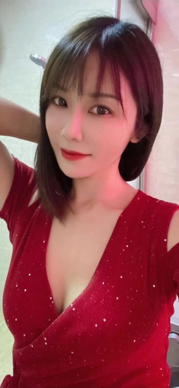 骚佳连体网袜伺候 第1张