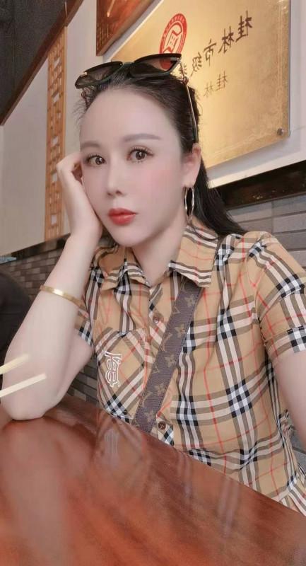 精致女人 第1张