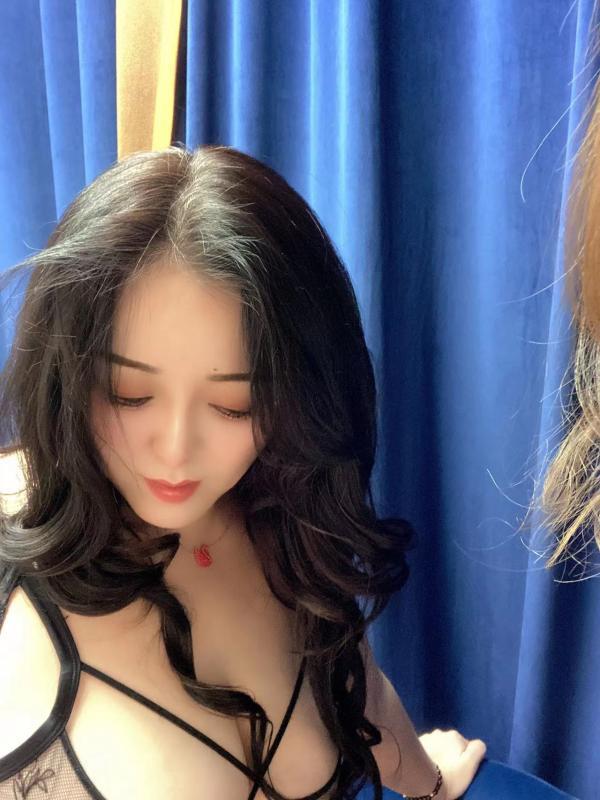 二刷巨乳果果 第4张
