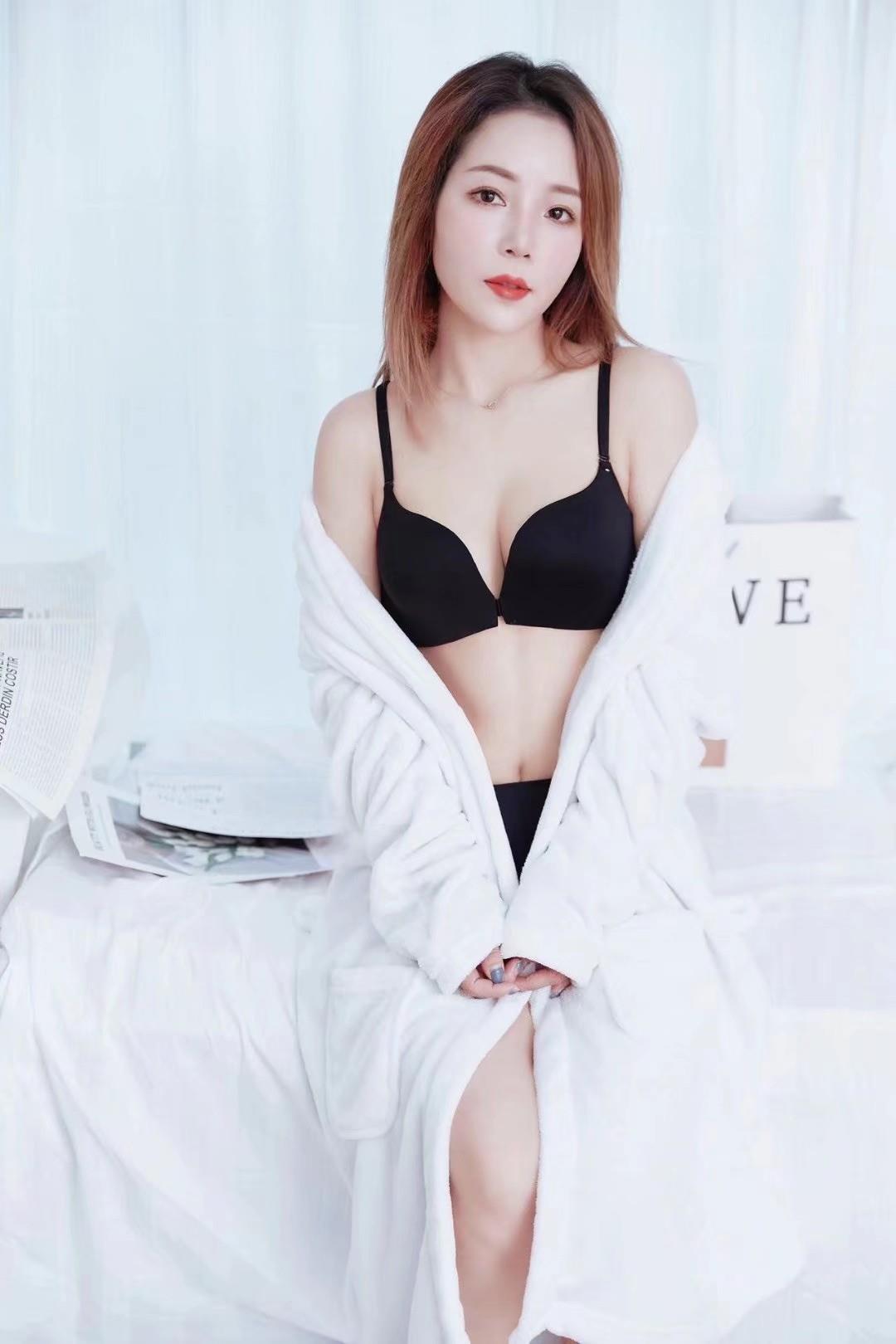 刚体验的真实小姐姐 第1张