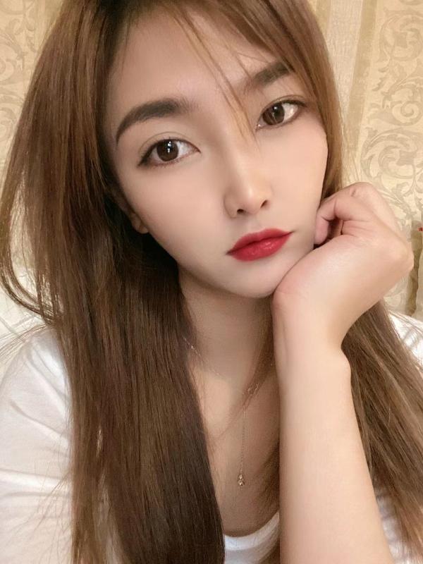 校园女神范儿 第1张