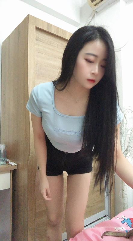 和燕儿接吻 第3张