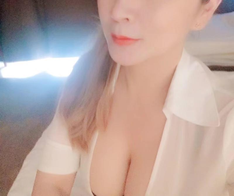 王家湾少妇 第1张