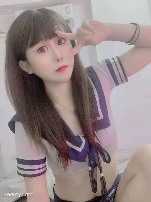 金东制服的妹妹 第1张