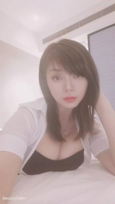 市区大奶小姐姐 第2张