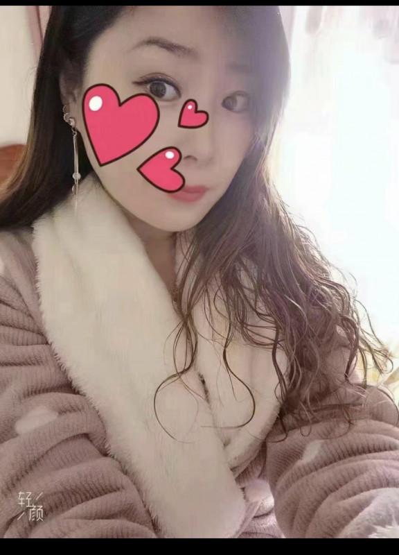 大奶熟女雅兰 第1张