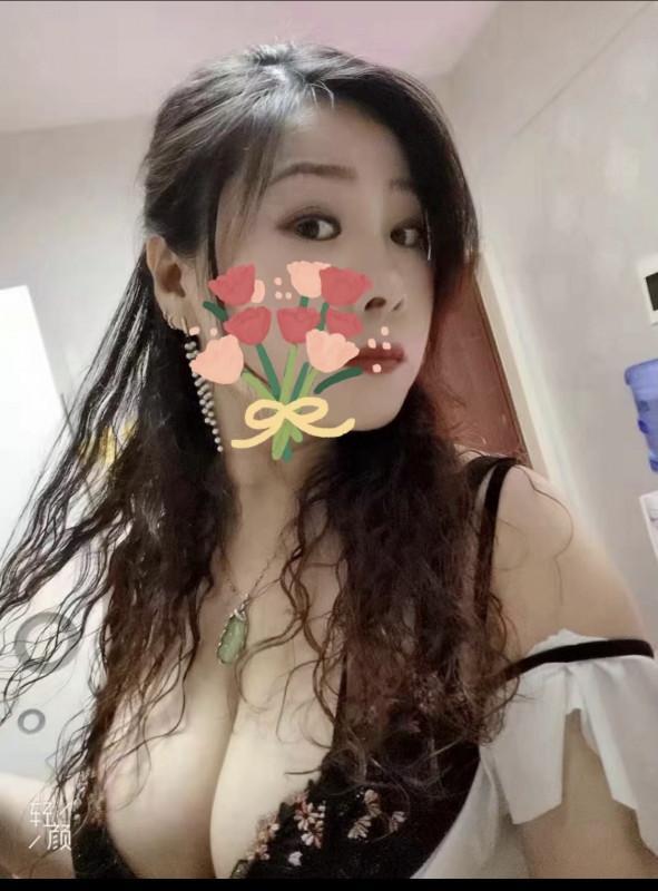 大奶熟女雅兰 第3张