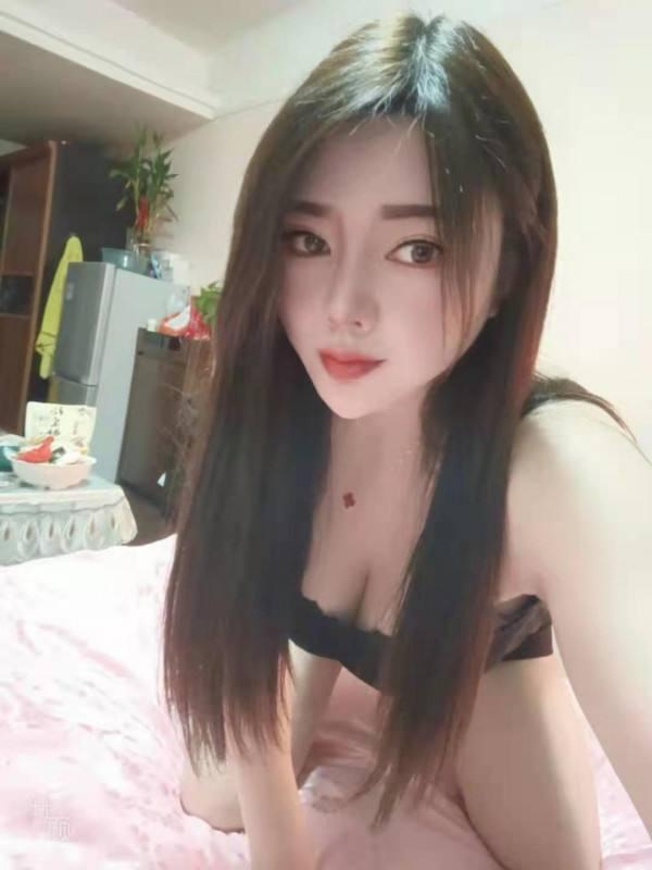 物超所值的大奶妹 第1张