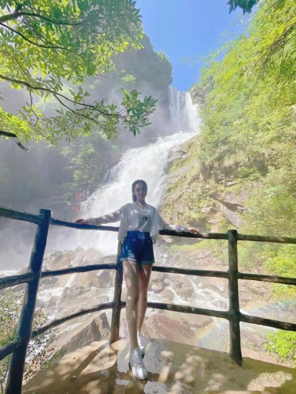 蜀山不错的妹子 第3张