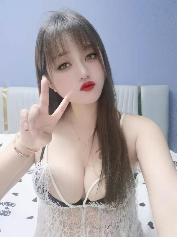 微胖丰满小姐姐 第2张