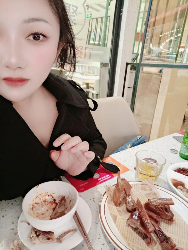 胖妞猫王 第3张