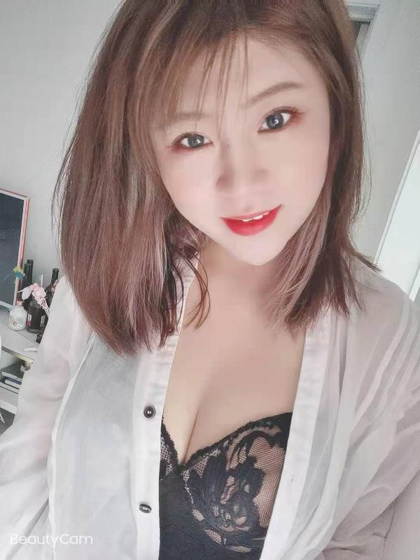 口活好的制服美女 第3张