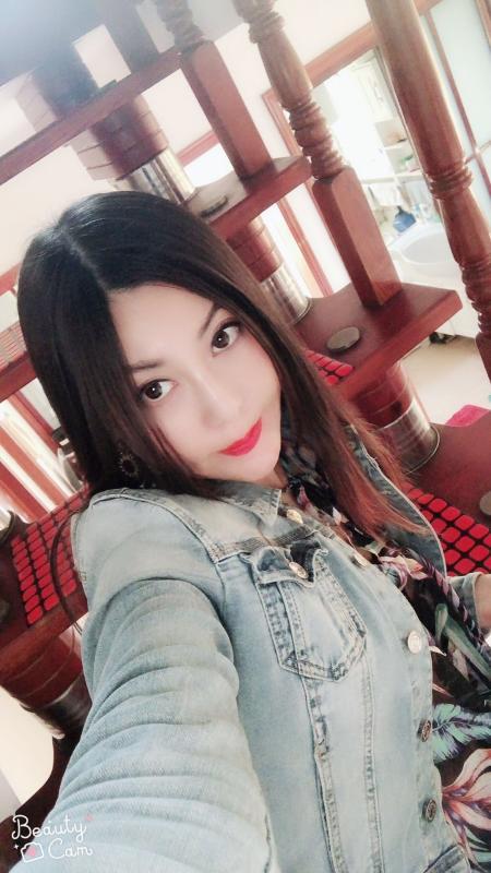 天河体育西美女 第2张