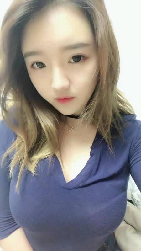 龙岗大胸骚妹 第3张