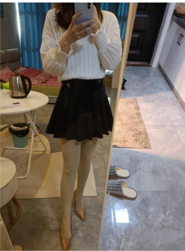 小姐姐身材娇柔 第1张