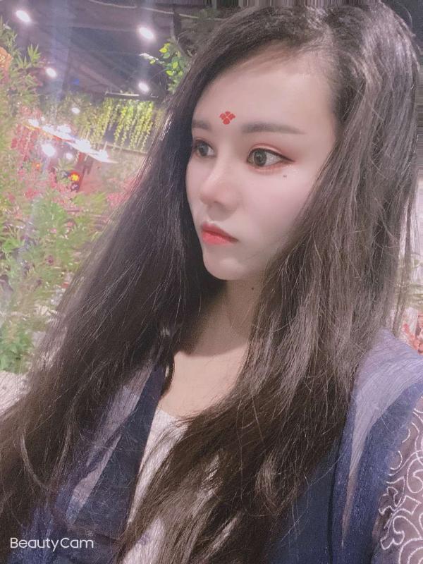南京江宁竹山路小胖妹 第1张