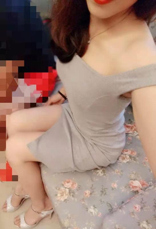 西门颜控身材都不错 第1张