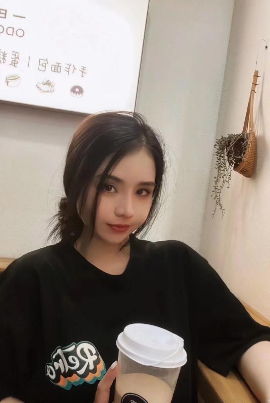 海珠区00小妹妹 第1张
