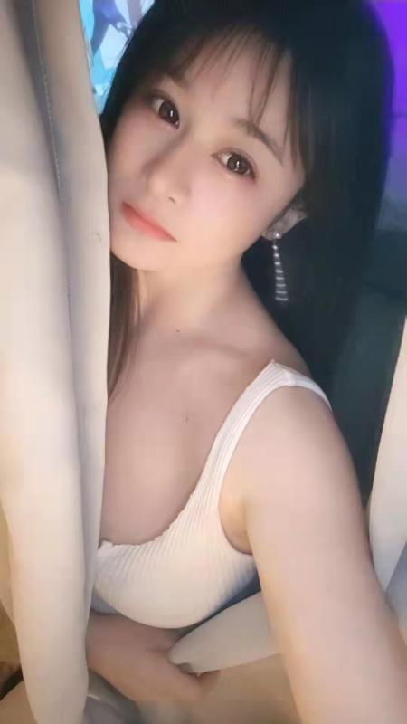 鼓楼龙湖不错的妹子 第1张