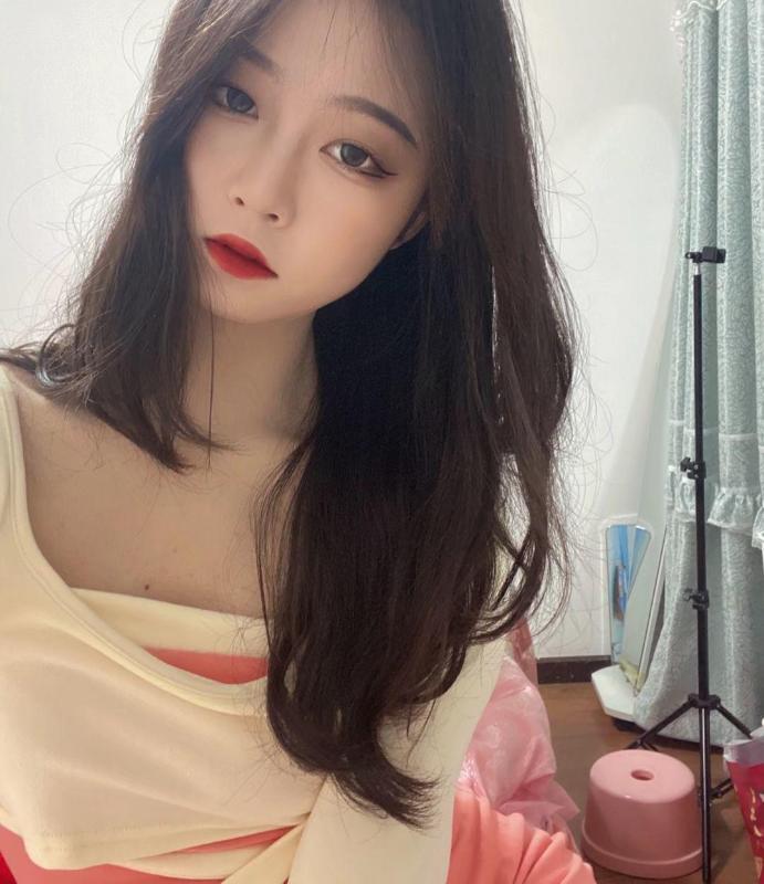 年轻温柔小姐姐 第1张