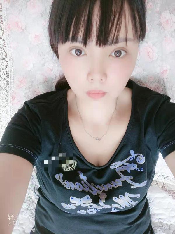 丹竹头风情大奶少妇 第2张