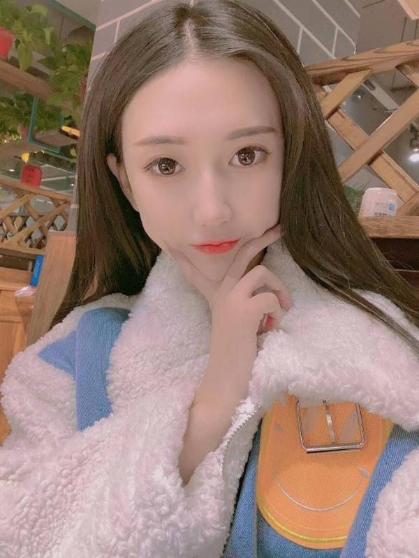 重庆观音桥美女 第2张