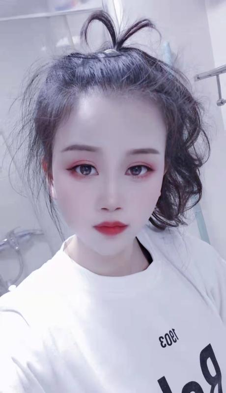 迷人小少妇 第1张