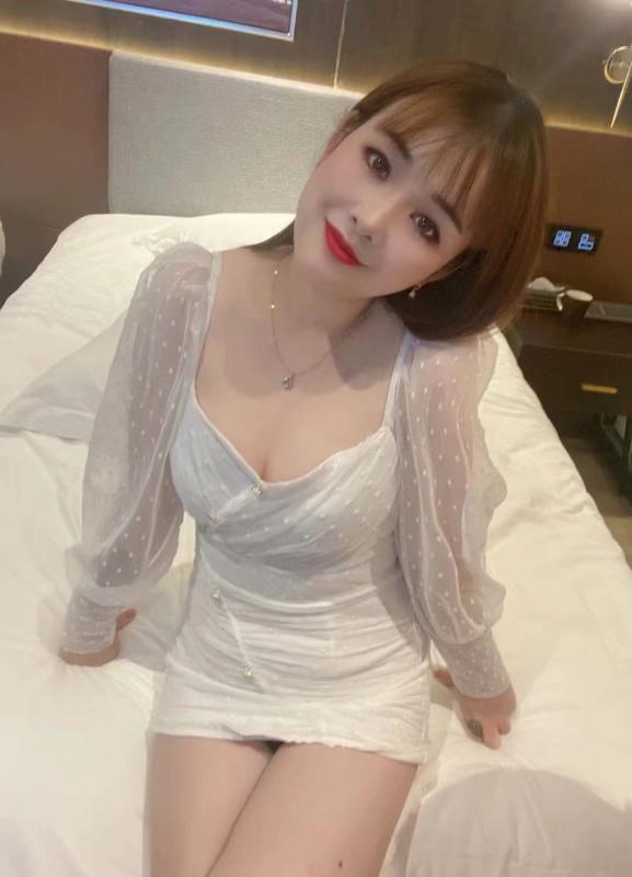 龙华美臀小姐姐潇潇 第3张