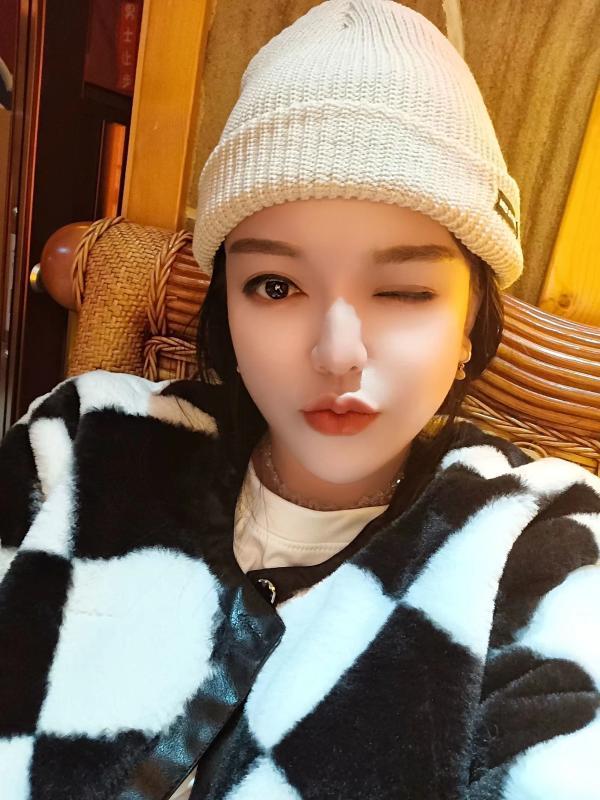 香坊性价比不错的妹子 第1张