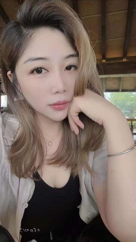 雨花轻熟荡妇 第1张