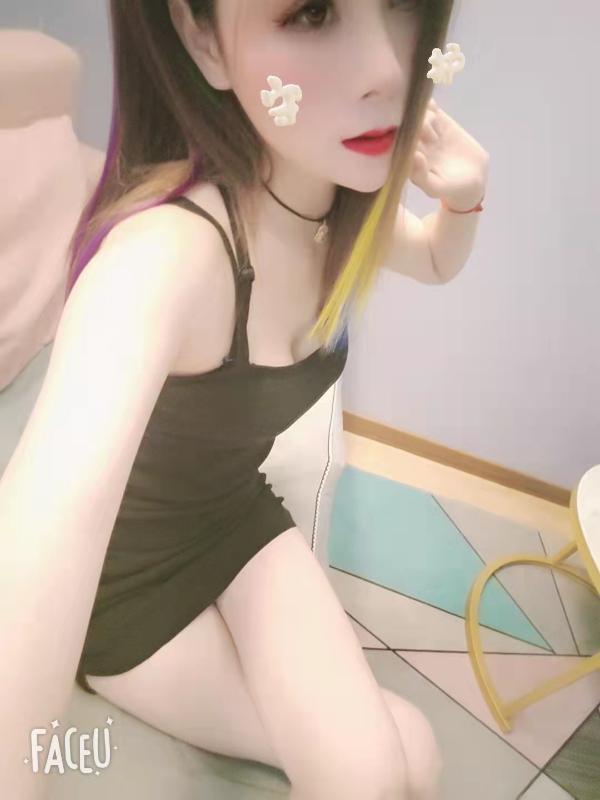 中大地铁口附近小姐姐 第4张