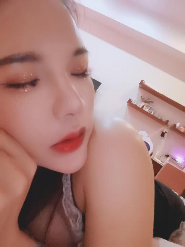 下沙骚女宁宁 第2张