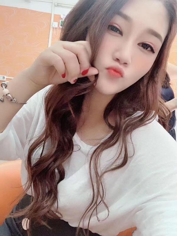 良家美女小御姐 第1张