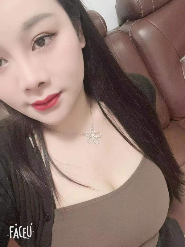 颜值大胸小宝贝 第1张