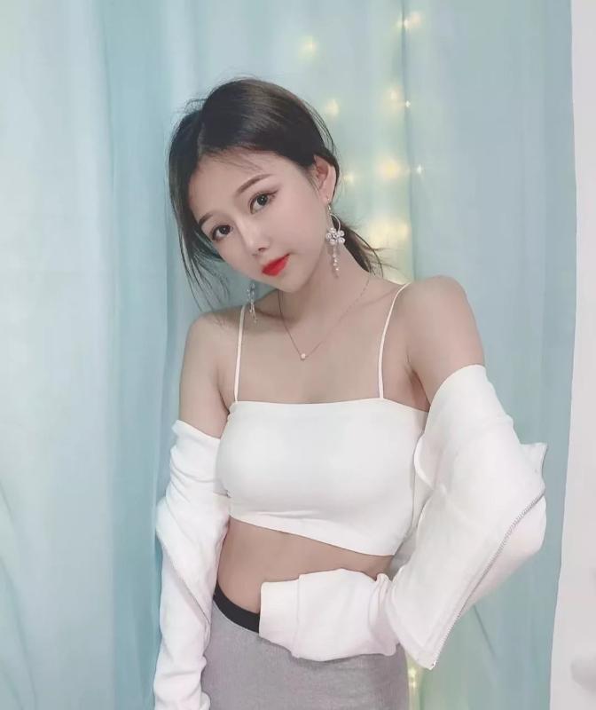 小妖精大尺度 第2张