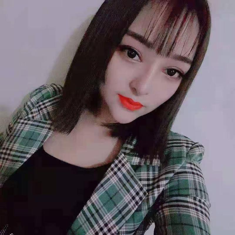 胸很大的年轻妹子 第1张