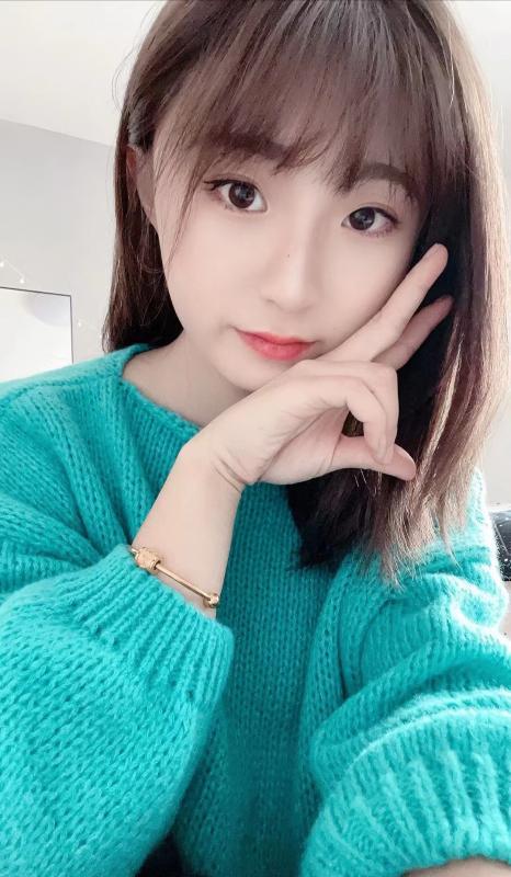 可以蛇吻的温柔妹子 第2张