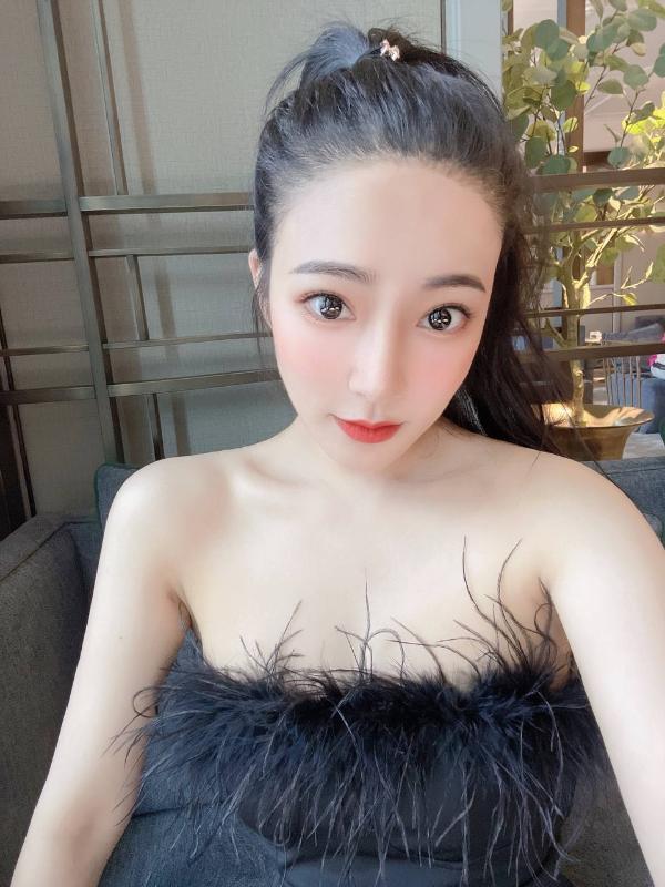 出击Cj制服小姐姐 第2张