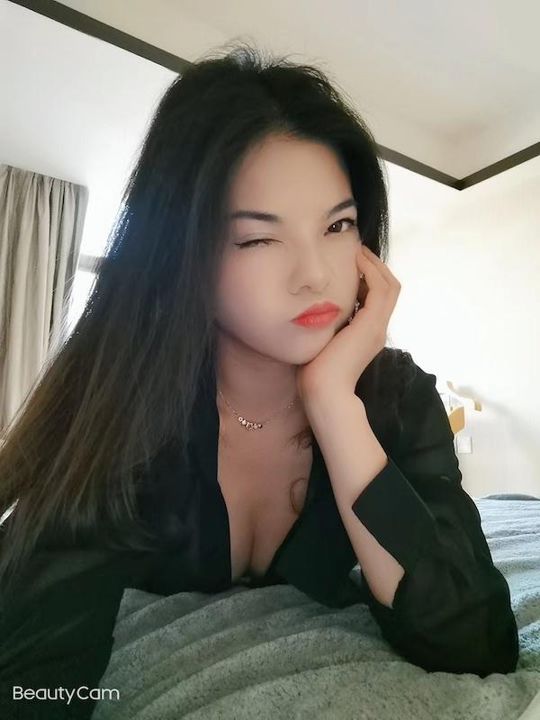 罗湖环保女神小七 第1张