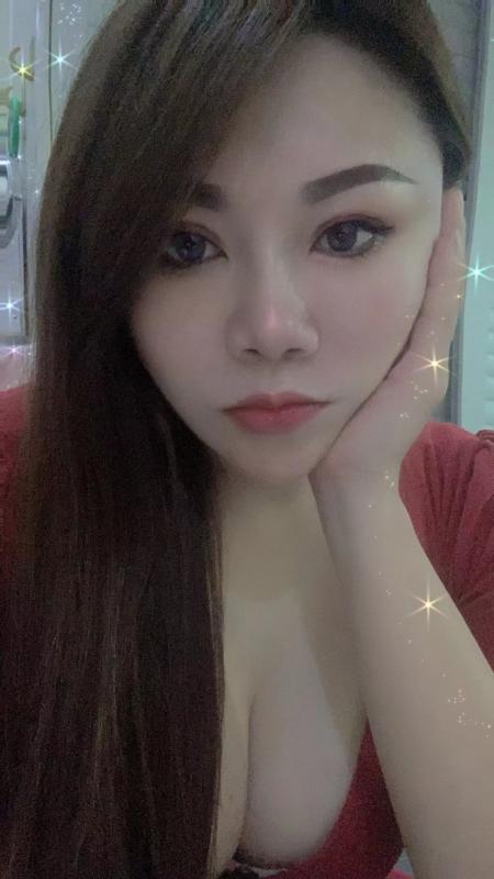 莹莹服务系大胸 第2张