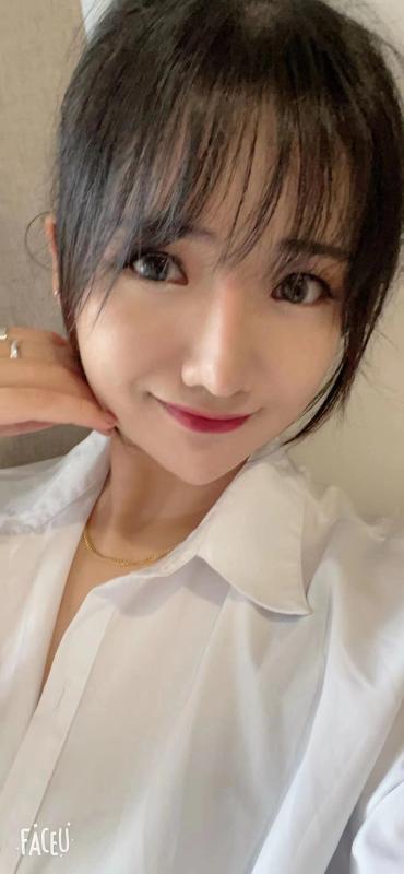 龙华新人依依 第3张