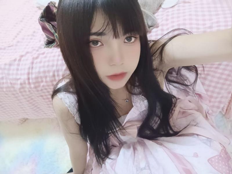 微胖小妹子coser 第1张