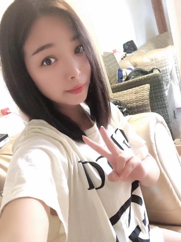 昌岗桃子有双飞 第3张