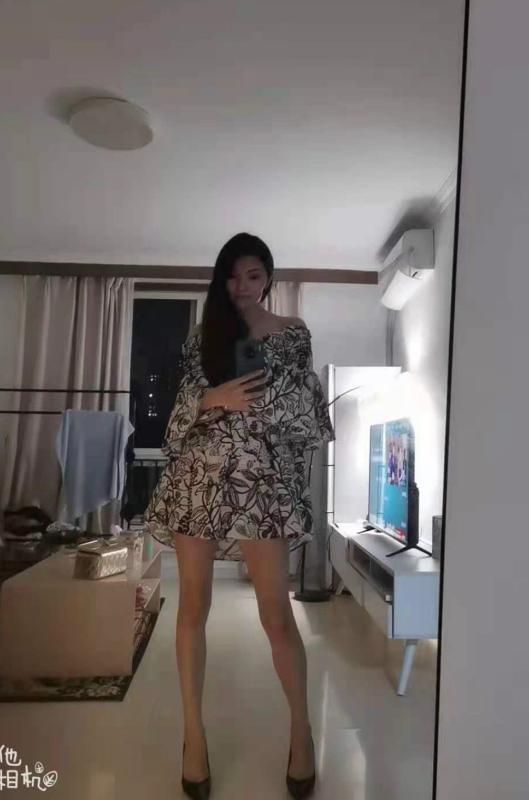朝阳性感长腿小姐姐 第1张