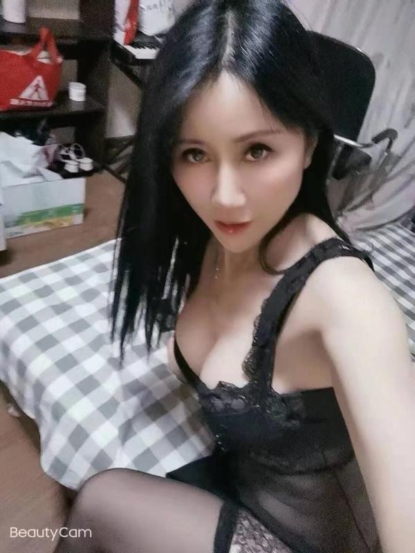 性感动人的少妇 第2张