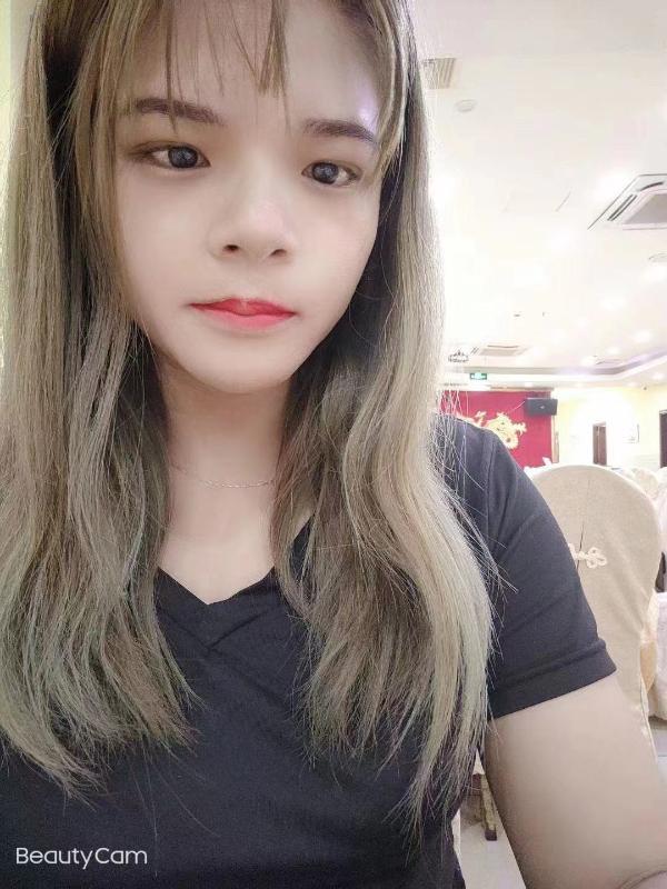 很嫩可以舌吻 第2张