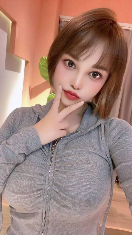 肤白貌美大胸妹 第2张