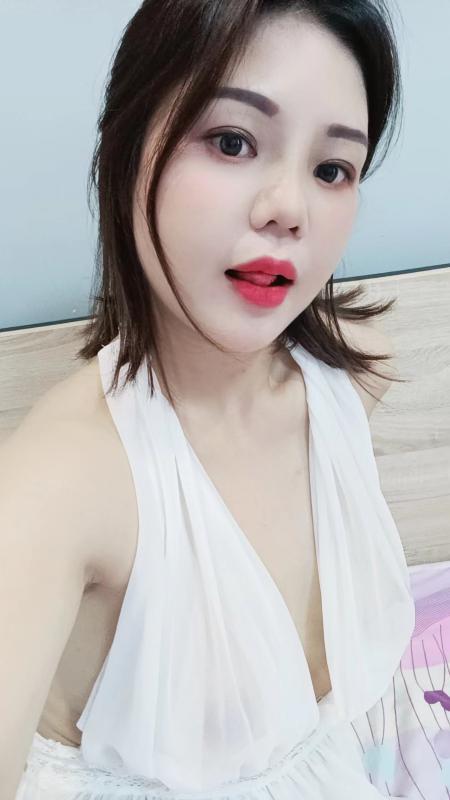 洪浪北玩的一个大奶 第3张